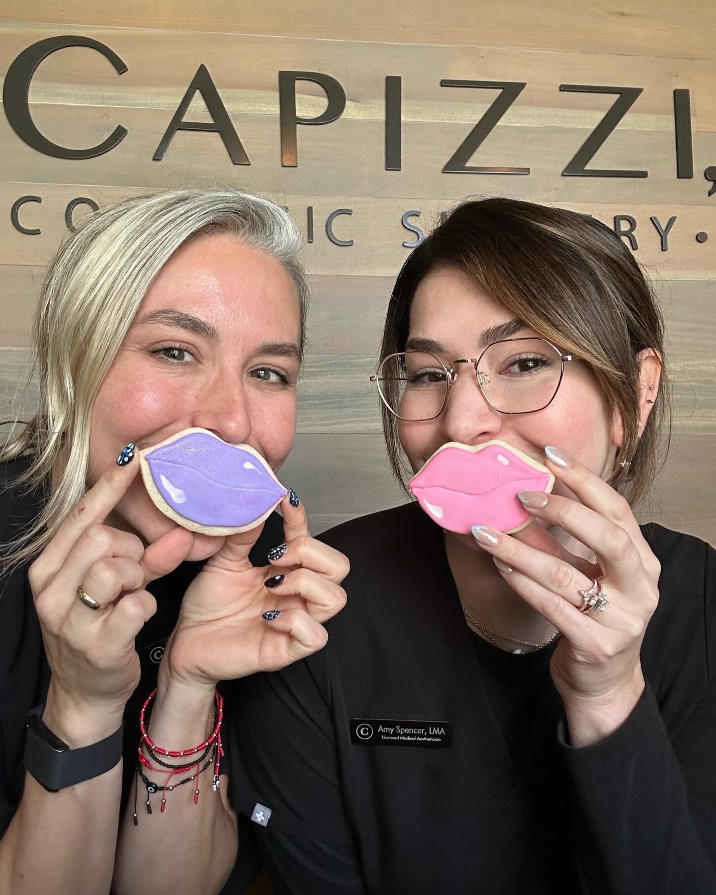 Aesthetica: Footer - F26/48